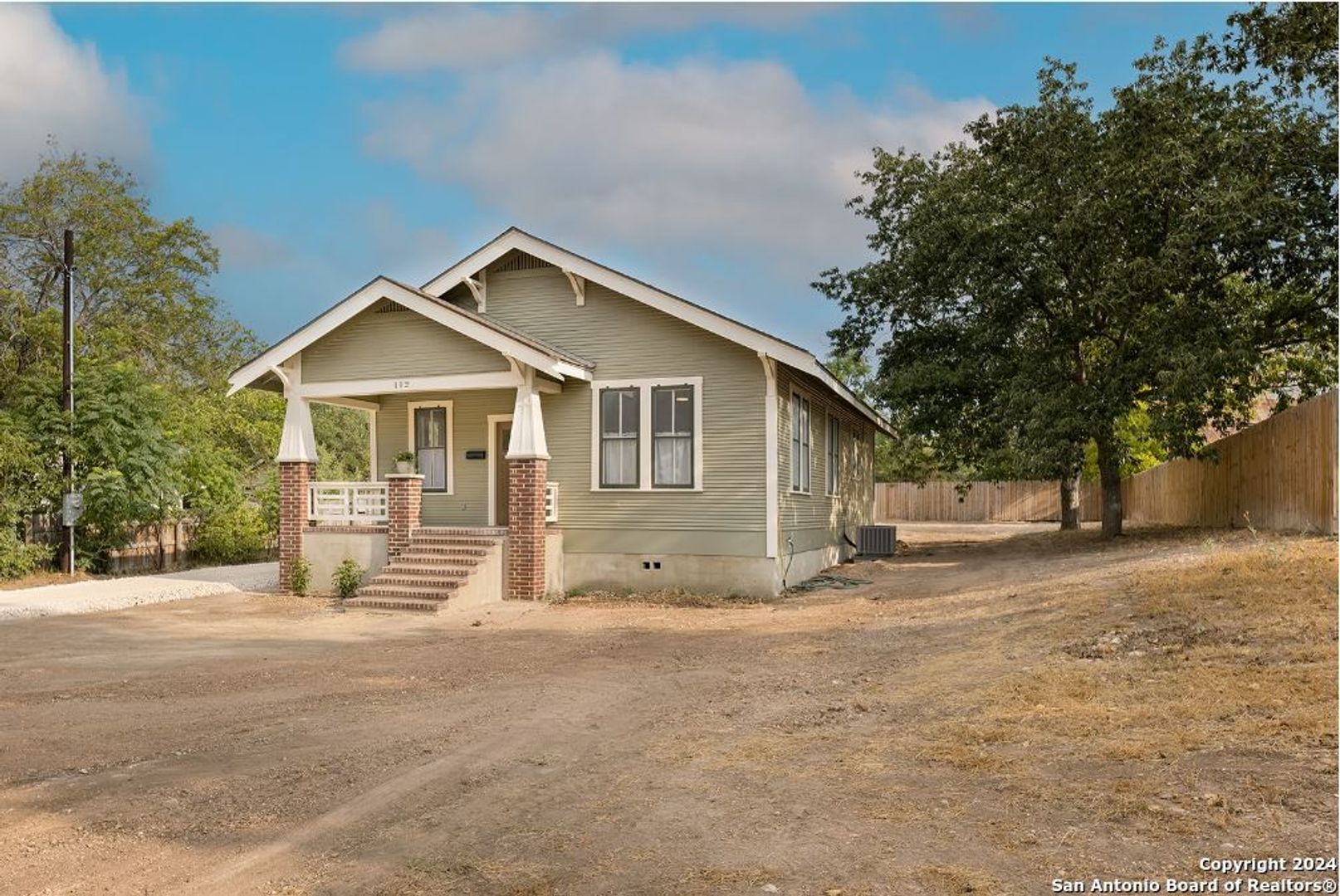 Comfort House: 112 Idlewilde Blvd