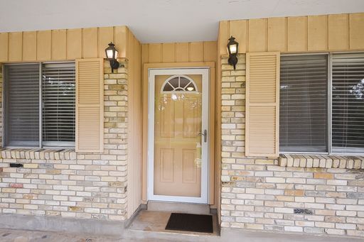 185 Oklahoma Ave., New Braunfels, TX 78130