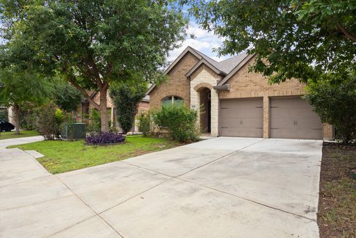 8710 White Crown, San Antonio, TX 78254