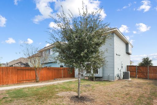 105 Switchgrass St, San Marcos, TX 78666