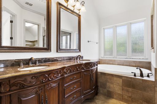 420 Mission Hill Run, New Braunfels, TX 78132