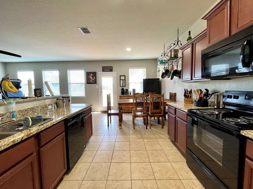 12227 Stratsburg, San Antonio, TX 78252