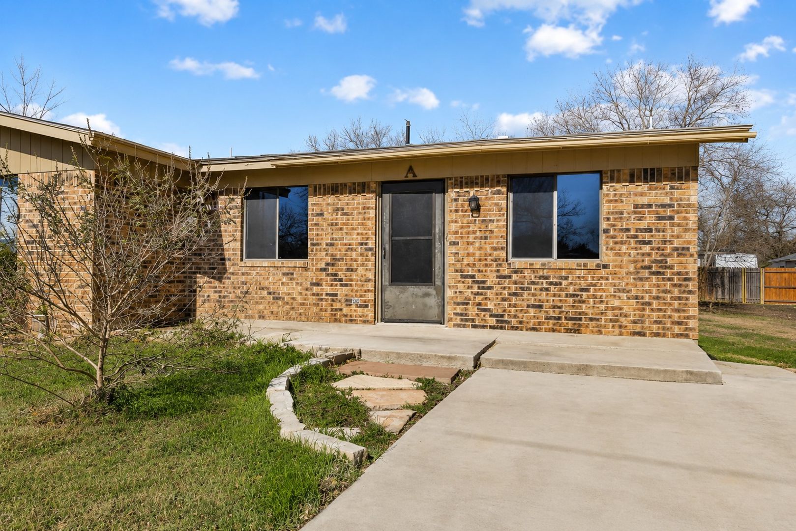 New Braunfels House: 222 Redbud Lane Unit A
