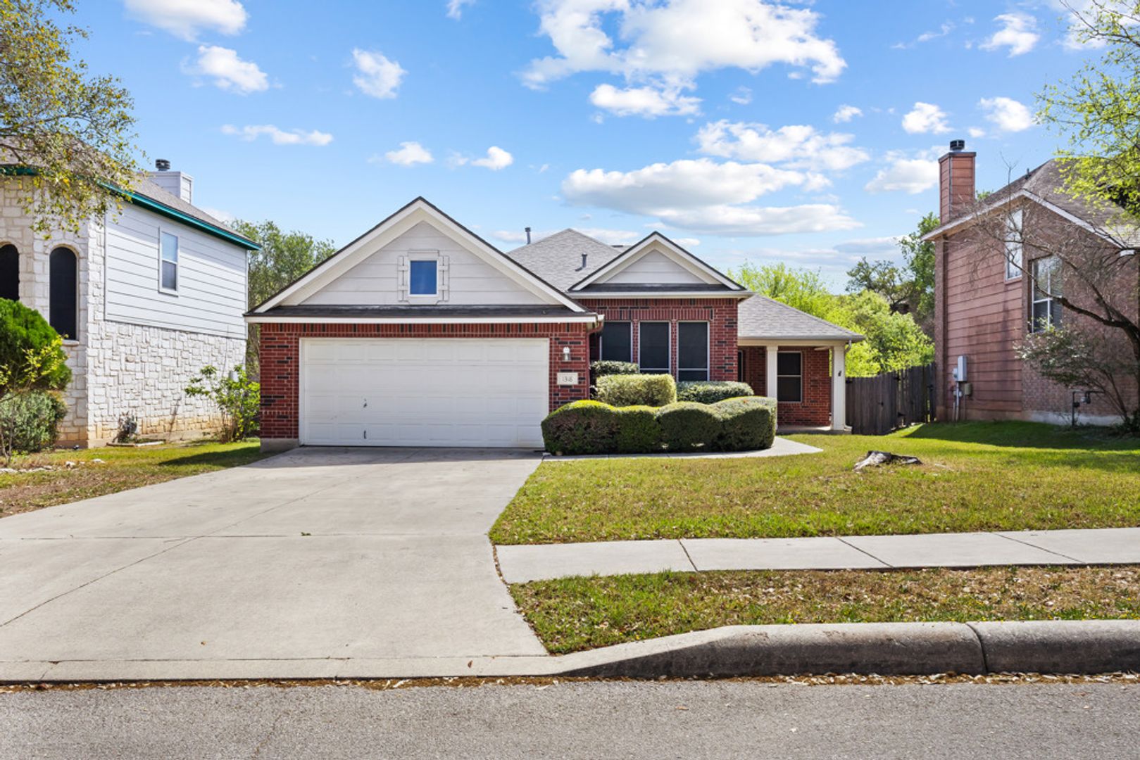 Universal City House: 1318 Coronado Blvd