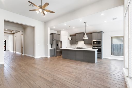 1952 Highland, Seguin, TX 78155