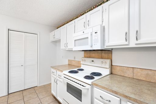 8430 Cranberry Hill, San Antonio, TX 78254