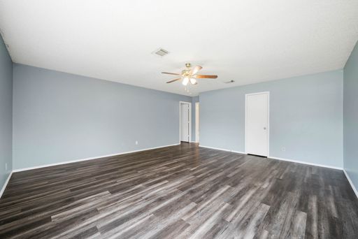 7839 Bypass Shoals, San Antonio, TX 78244