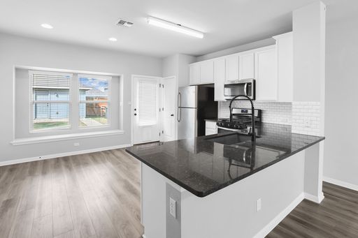 105 Switchgrass St, San Marcos, TX 78666