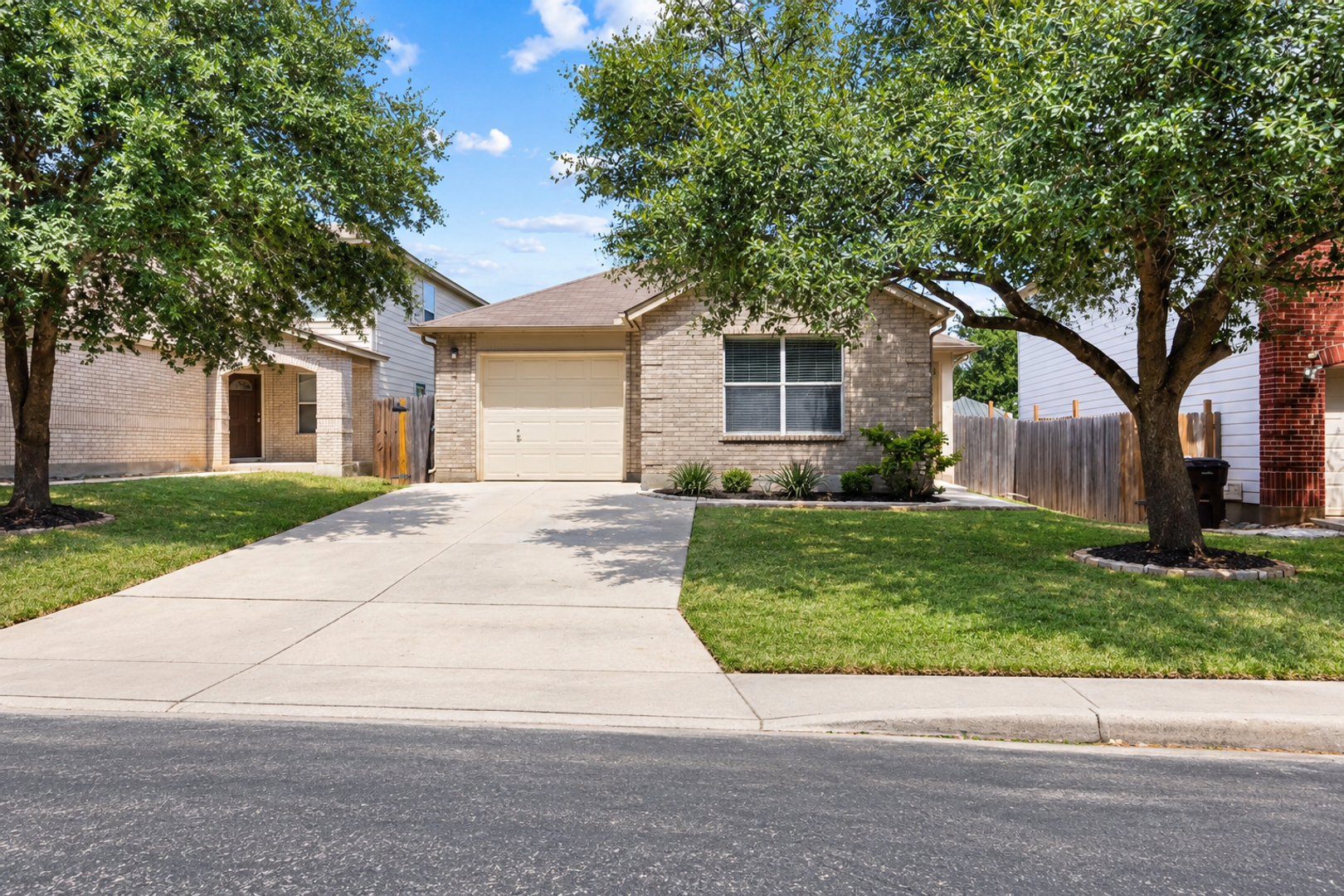 San Antonio House: 10015 Bermuda Palm