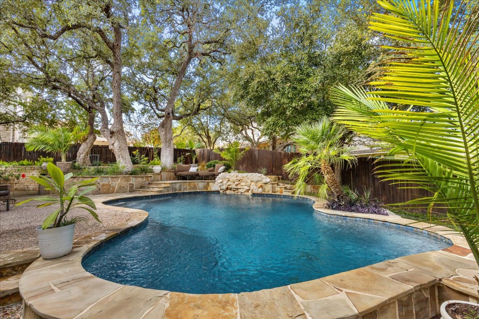 San Antonio House: 411 Cadence Hill