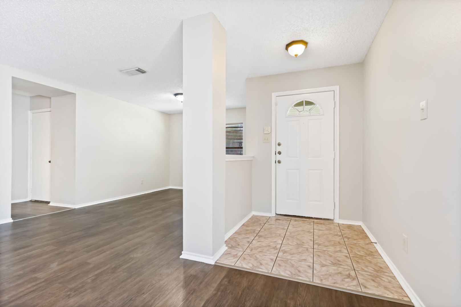 San Antonio House: 9919 Alexa Place