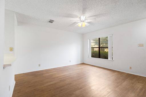 5011 River Kenton, San Antonio, TX 78240