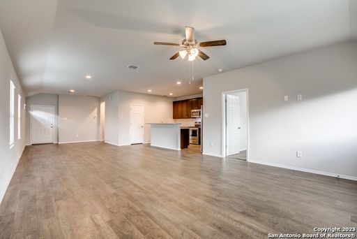 2025 Rhesus View, San Antonio, TX 78245