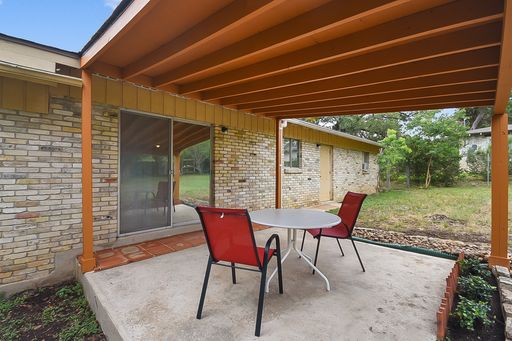 185 Oklahoma Ave., New Braunfels, TX 78130