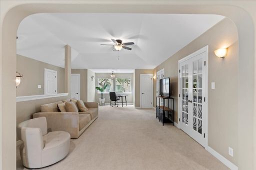 411 Cadence Hill, San Antonio, TX 78260