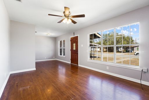 210 Dryden, San Antonio, TX 78213