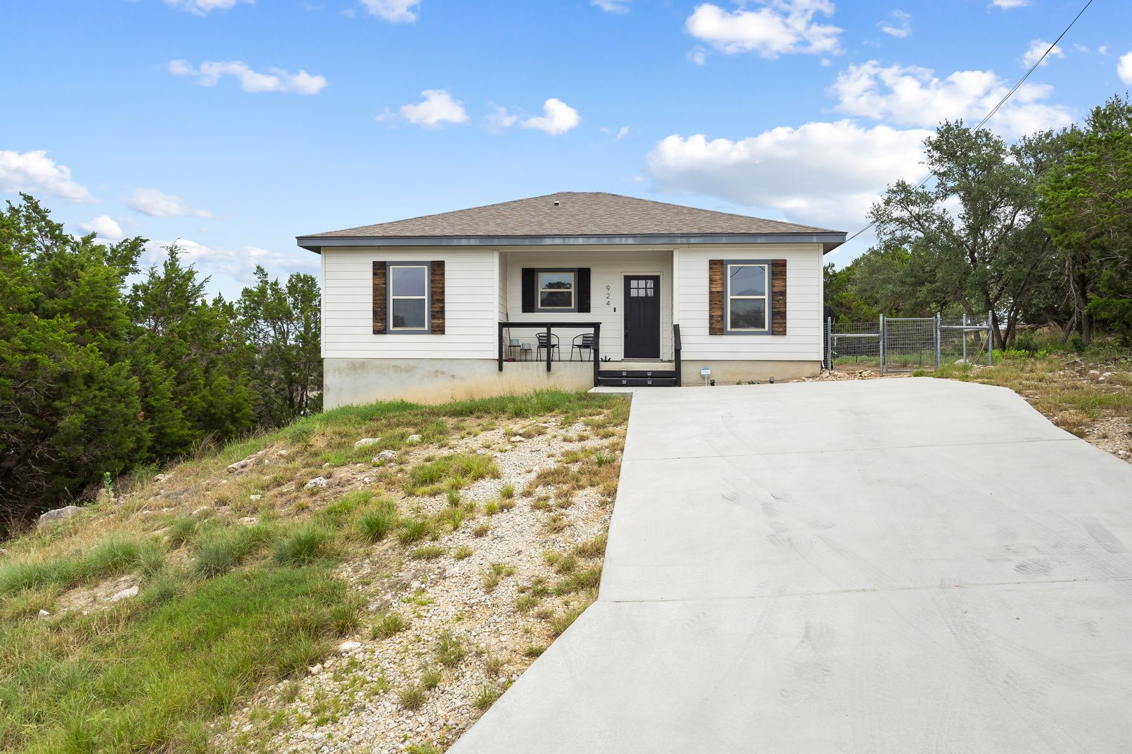 Canyon Lake House: 924 Scenic Hills Dr