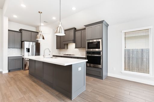 1952 Highland, Seguin, TX 78155
