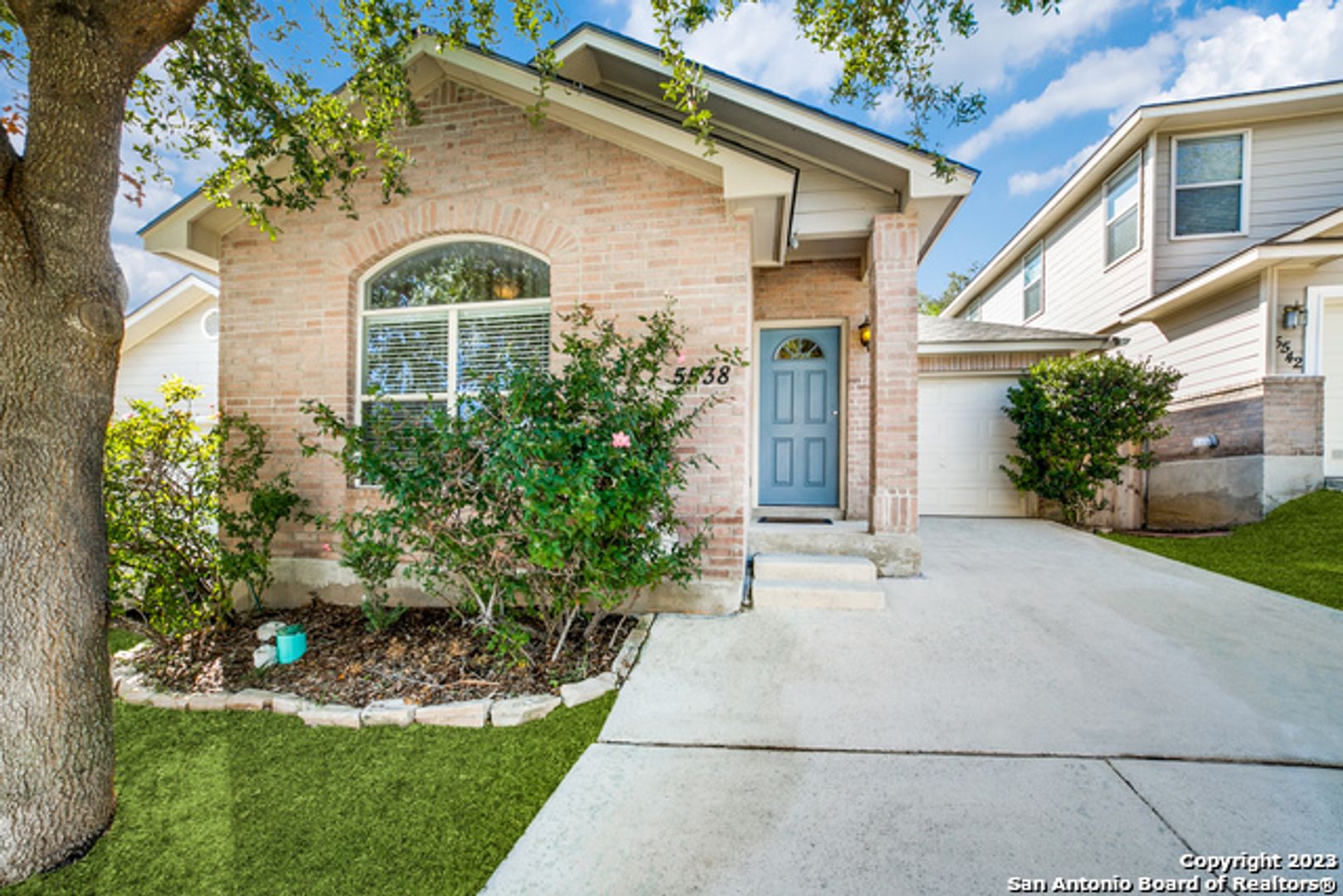 San Antonio House: 5538 Painter Green