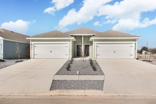 636 Heathers Way, Seguin, TX 78155