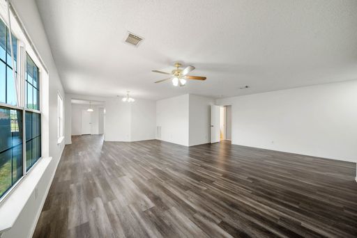 7839 Bypass Shoals, San Antonio, TX 78244