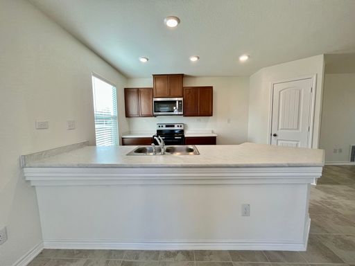 8405 Amistad Cove, Converse, TX 78109