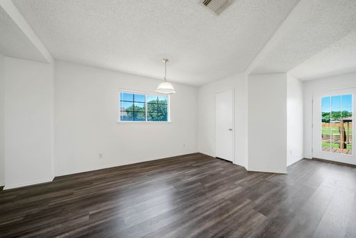7839 Bypass Shoals, San Antonio, TX 78244