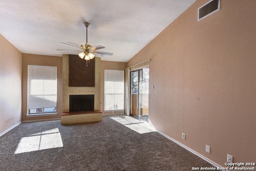 1431 Loma Alto Rd #4, San Antonio, TX 78232