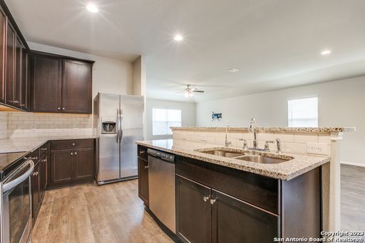 2025 Rhesus View, San Antonio, TX 78245