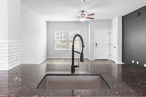 105 Switchgrass St, San Marcos, TX 78666