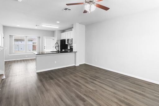 105 Switchgrass St, San Marcos, TX 78666