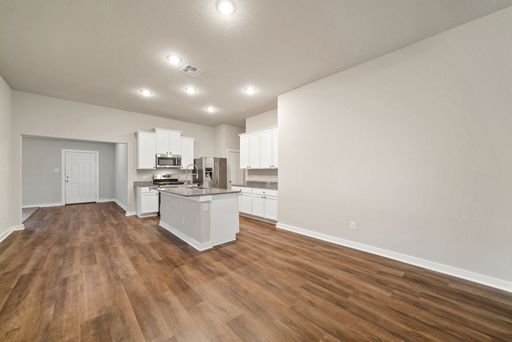 6106 Rio Piedra Dr, San Antonio, TX 78247