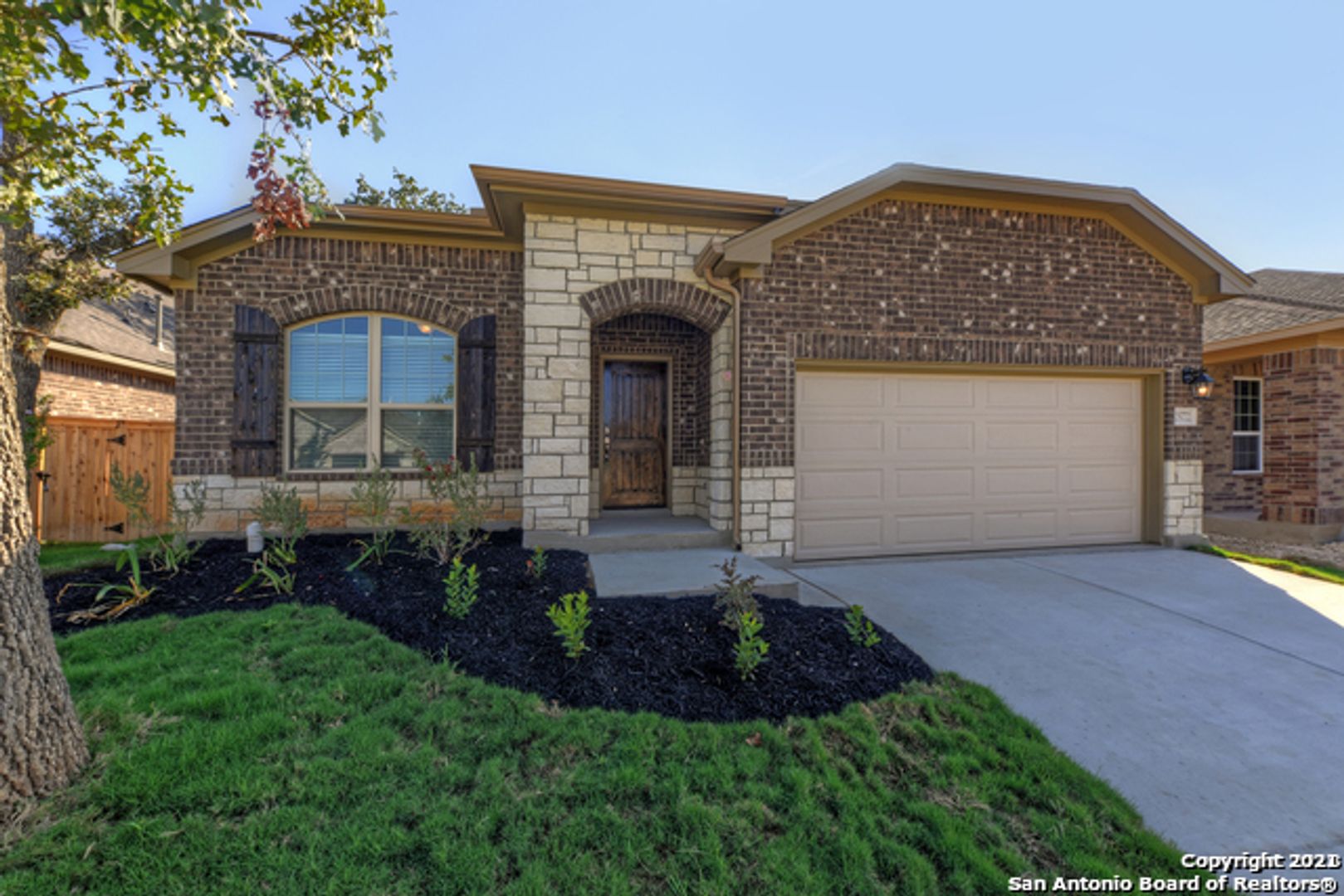San Antonio House: 25772 Velvet Creek