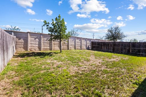 7451 Hercules Pt, San Antonio, TX 78252