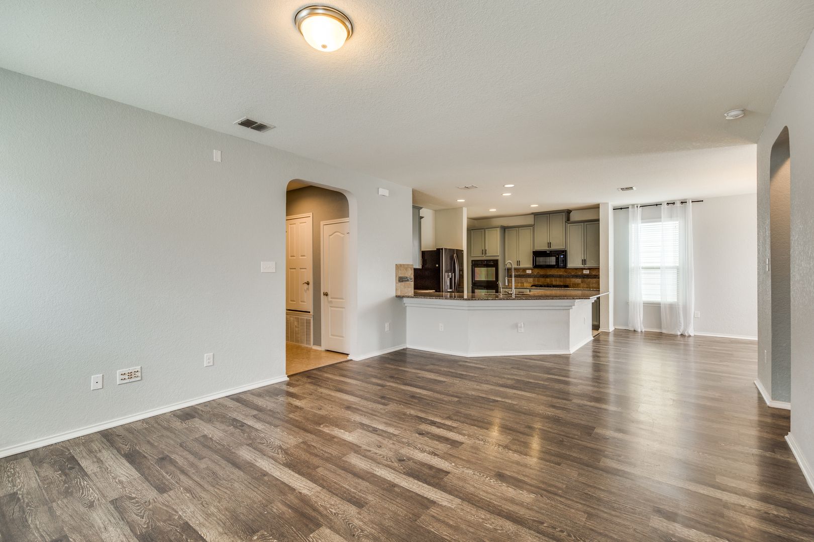 San Antonio House: 15306 Cascade Point