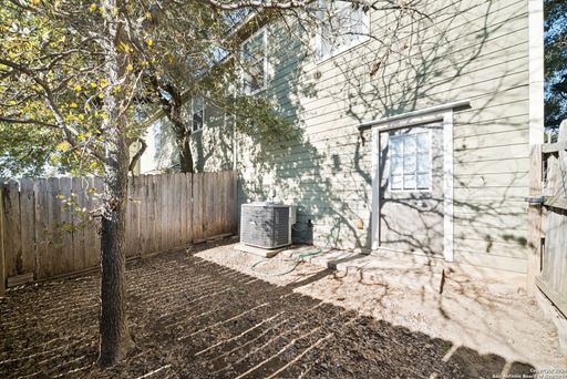 6410 Summit Oak #4, #4, San Antonio, TX 78229