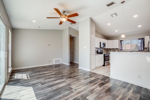 2610 Lakebriar St, San Antonio, TX 78222