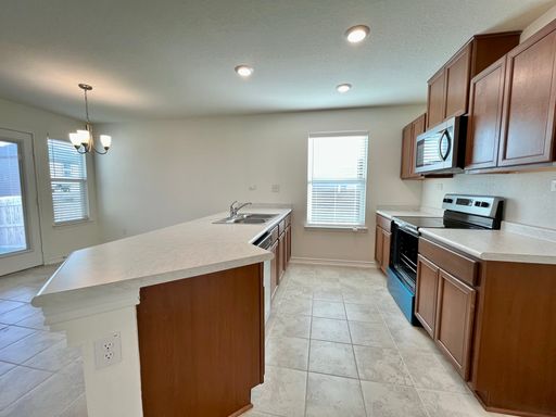 8405 Amistad Cove, Converse, TX 78109