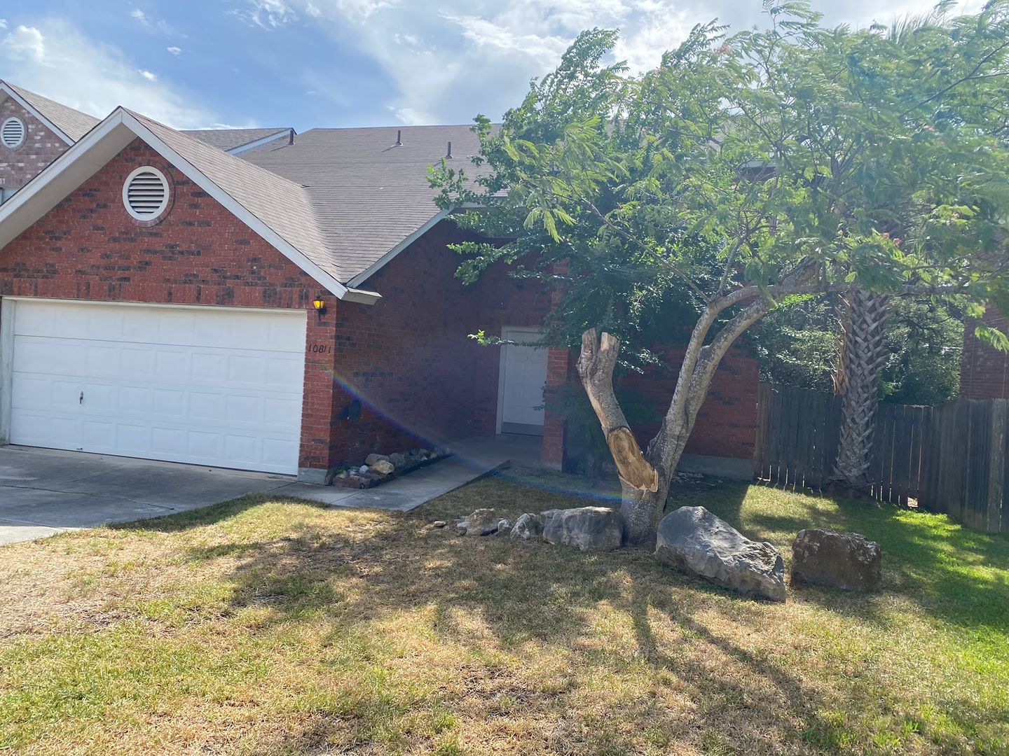 San Antonio House: 10811 Redbush Park