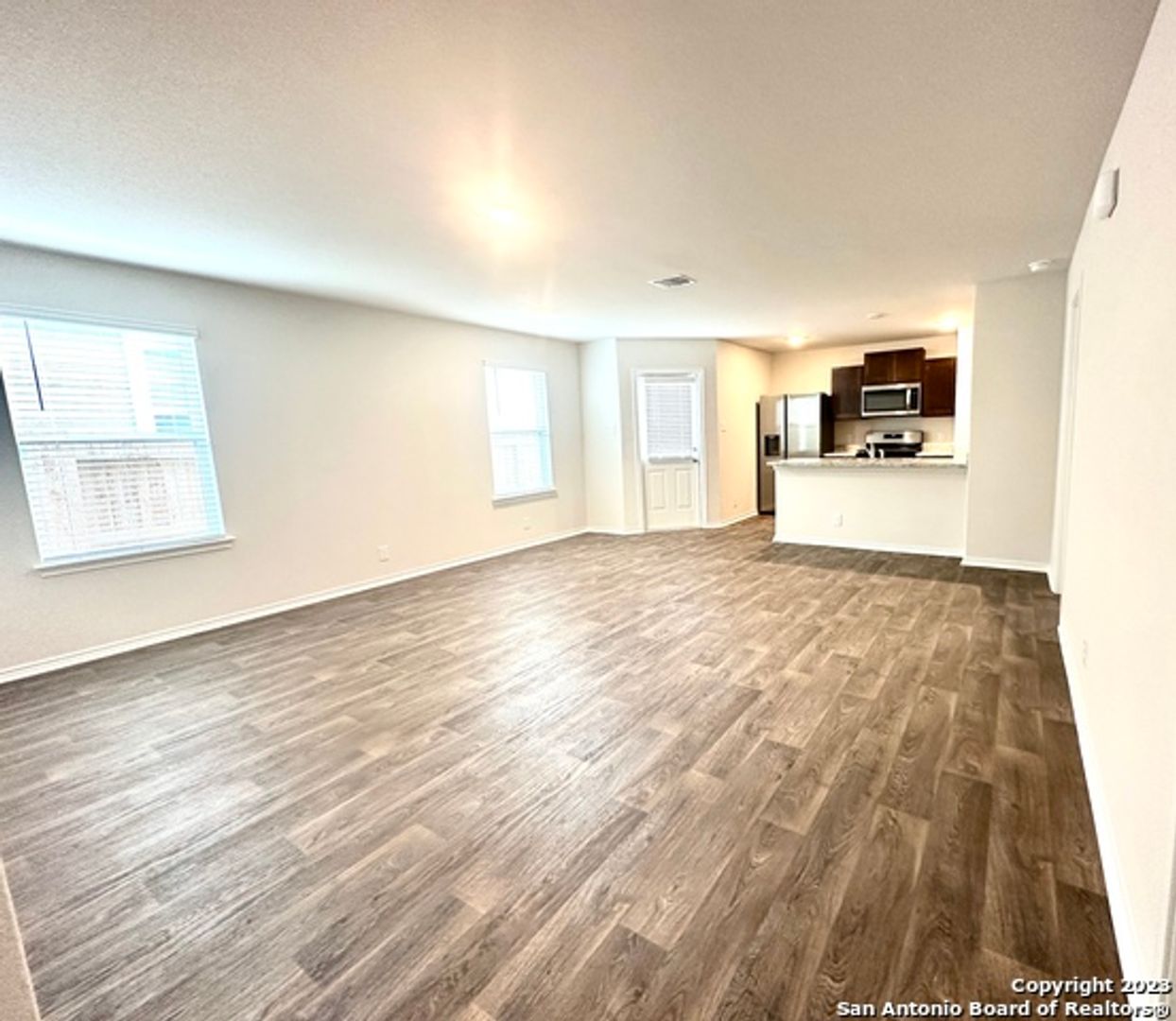 San Antonio House: 9922 Yellow Lake