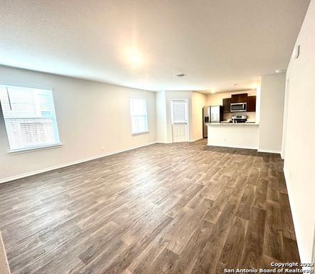 3 bed 2 bath home in Valley Ranch Subdivision – photo 1