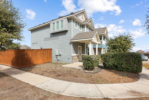 105 Switchgrass St, San Marcos, TX 78666