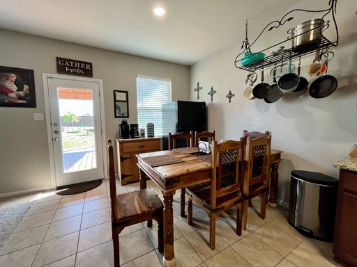 12227 Stratsburg, San Antonio, TX 78252