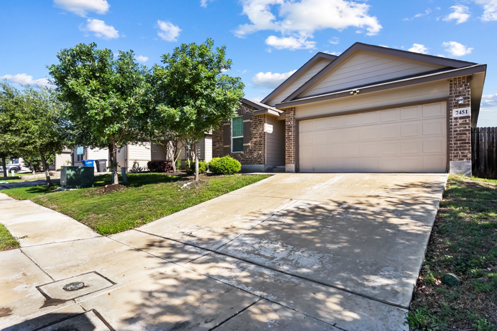 San Antonio House: 7451 Hercules Pt