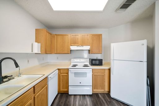 7839 Bypass Shoals, San Antonio, TX 78244