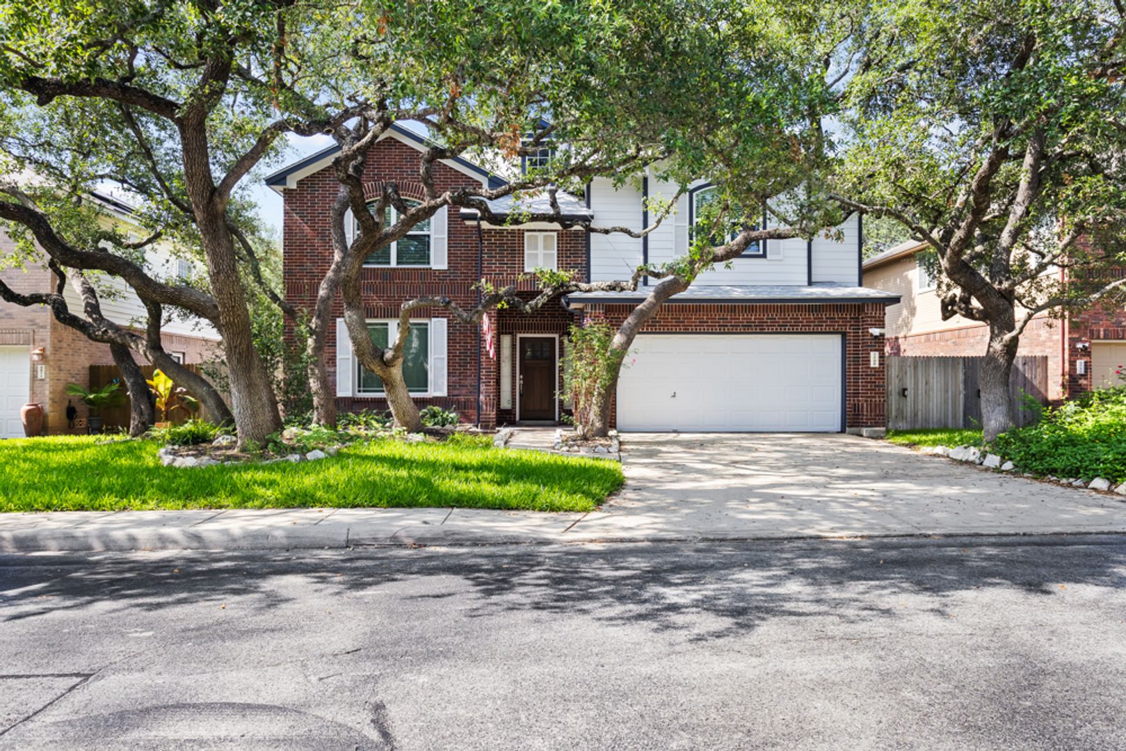 San Antonio House: 2538 Somerall