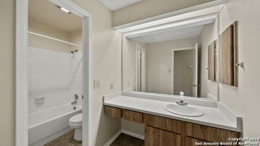 14343 Judson Rd #806, San Antonio, TX 78233