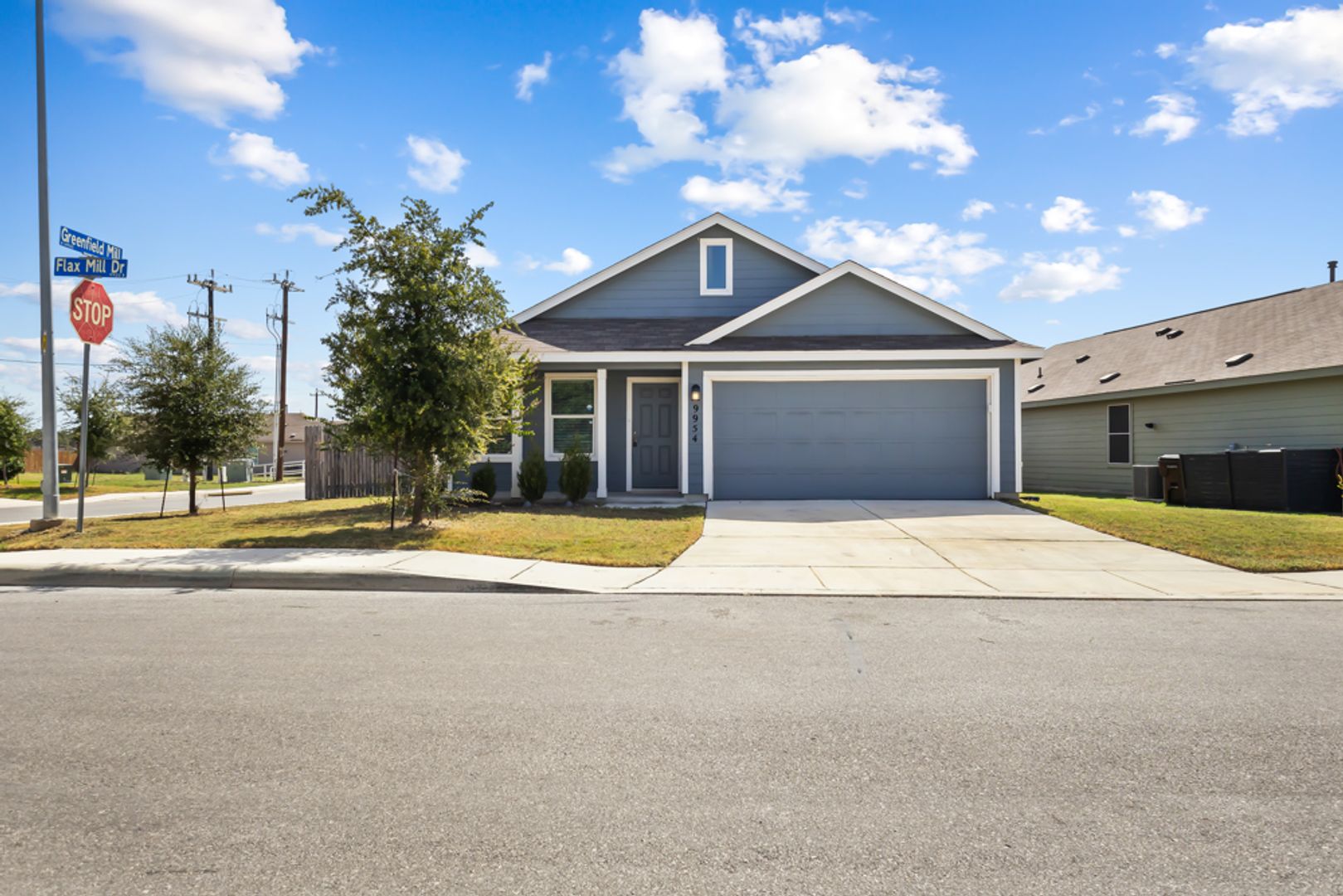 San Antonio House: 9954 Flax Mill Dr