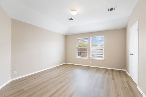 6526 Charles Field, Leon Valley, TX 78238