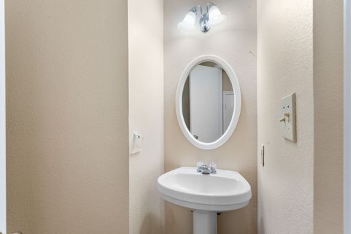 7038 Cole Creek Dr., Converse, TX 78109